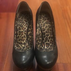 Black Leather platform pumps